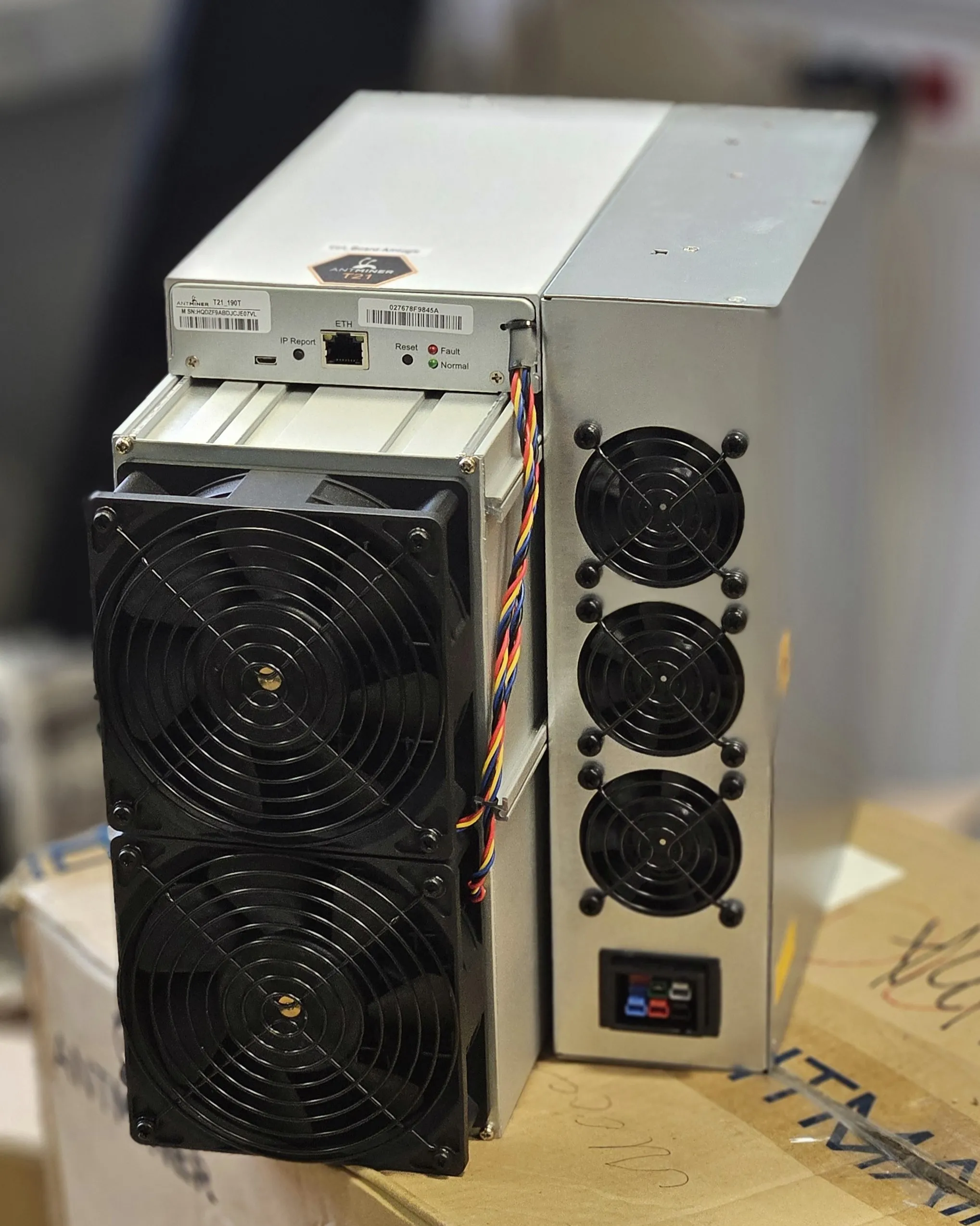 ASIC-майнер Bitmain Antminer T21 190 Th/s