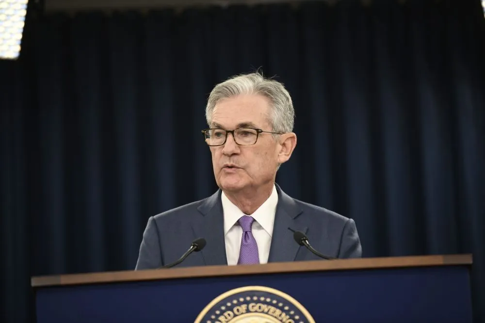 ФРС США впервые в этом году снизила ставку