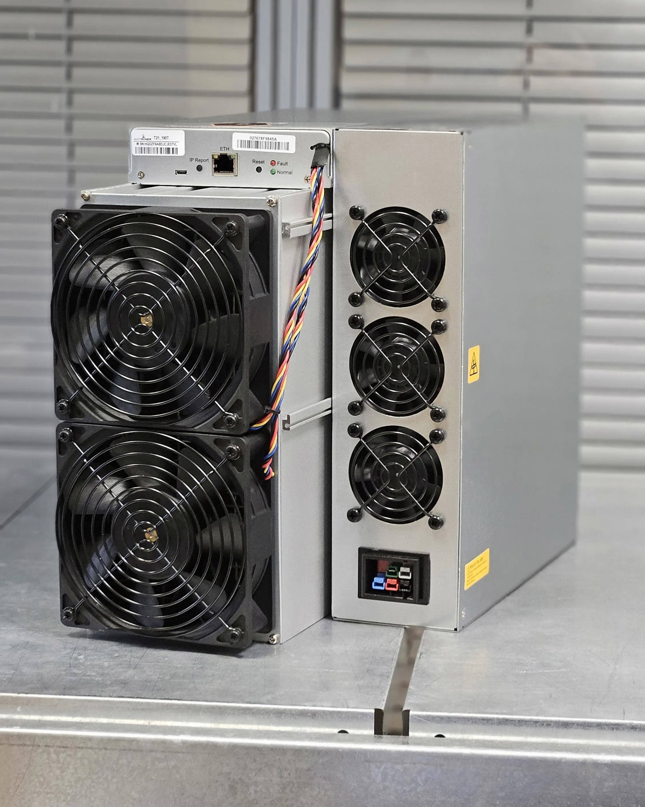 ASIC-майнер Bitmain Antminer T21 190 Th/s