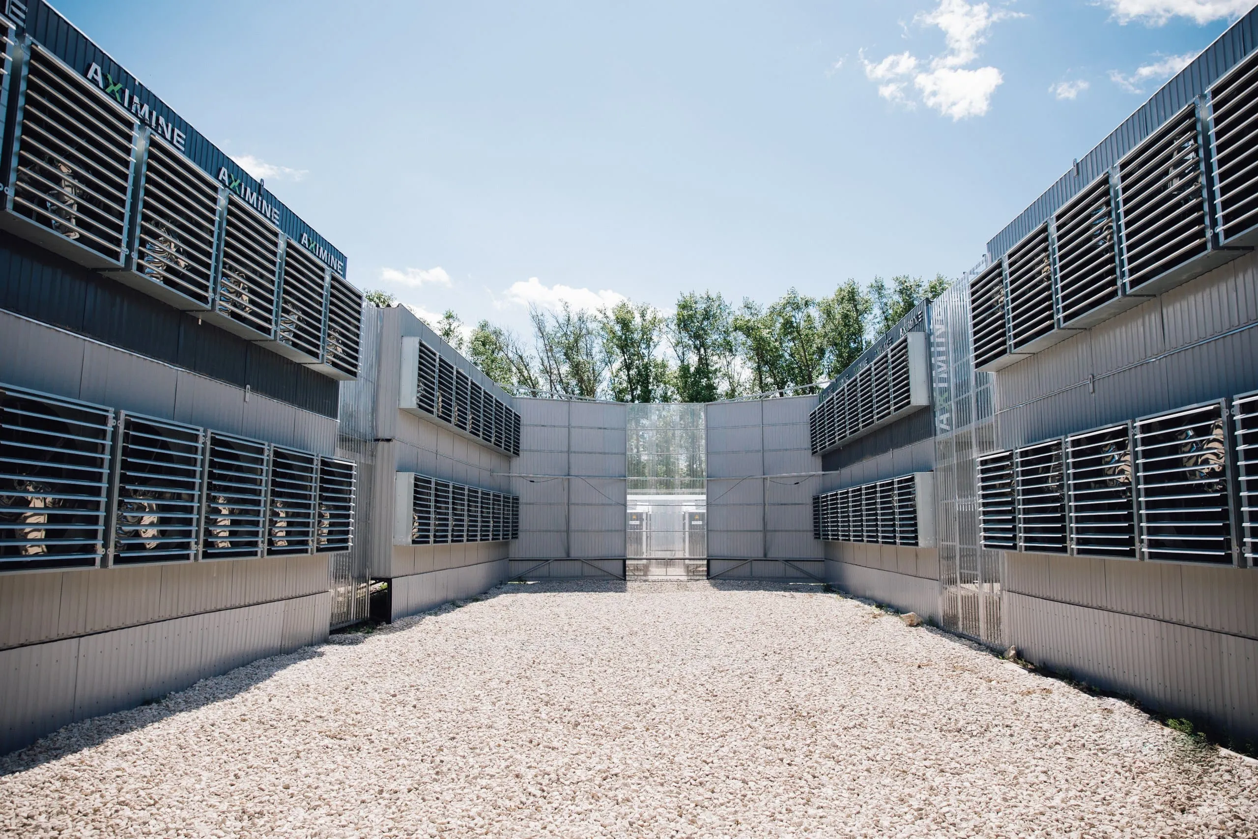 Майнинг оборудование в дата-центре